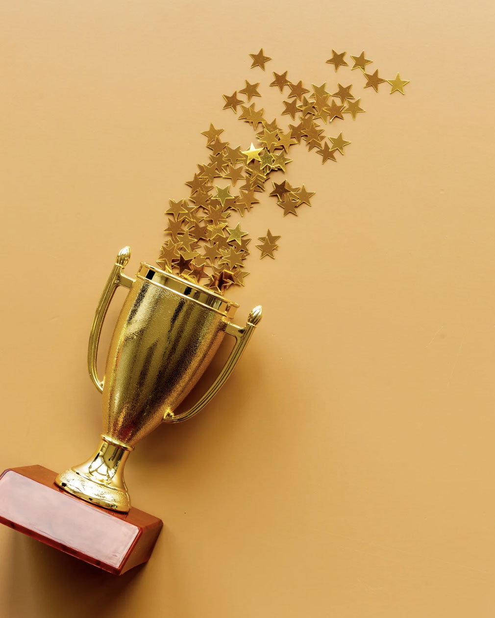 Yellow trophy confetti