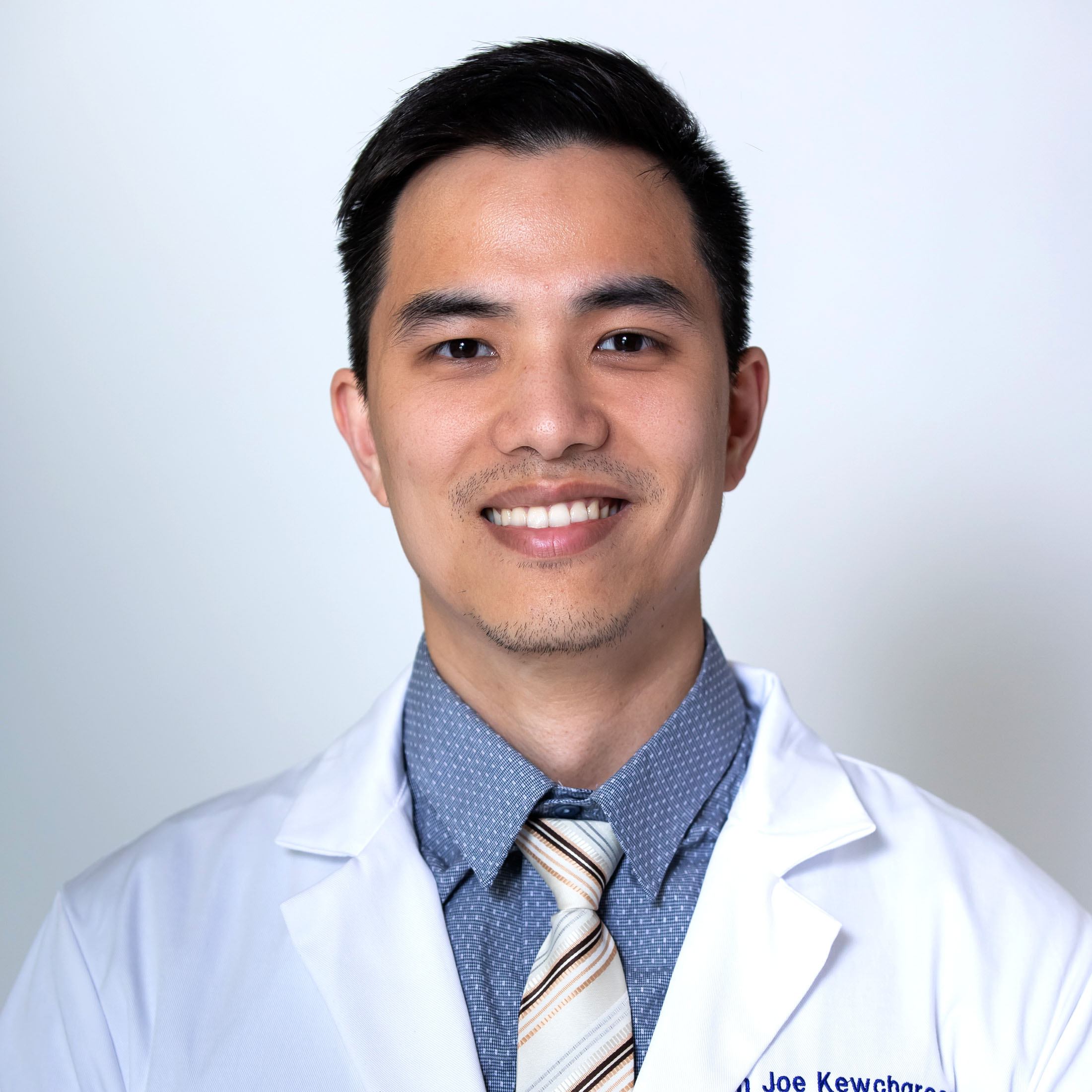 Joe Kewcharoen